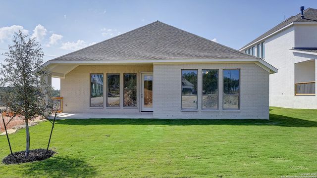 229 Hidalgo, Boerne, TX 78006