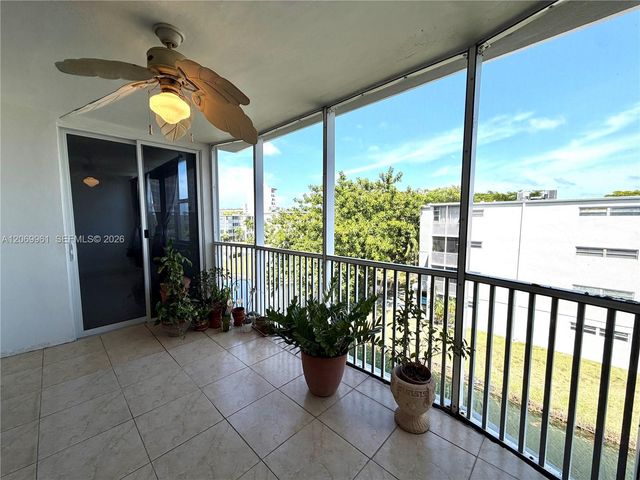 1660 NE 191st Street 406-1, Miami, FL 33179