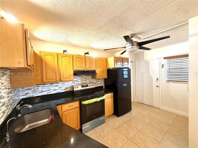 1660 NE 191st Street 406-1, Miami, FL 33179