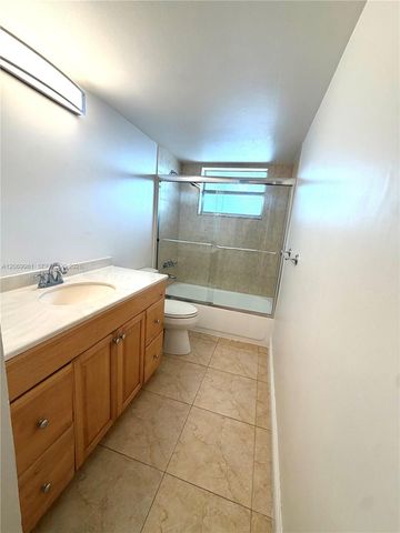 1660 NE 191st Street 406-1, Miami, FL 33179