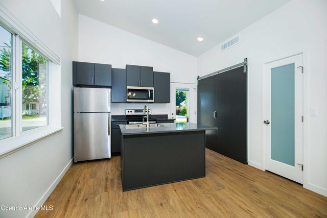1608 Cedar ST, Sandpoint, ID 83864