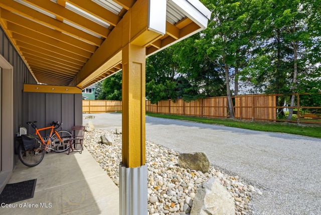 1608 Cedar ST, Sandpoint, ID 83864