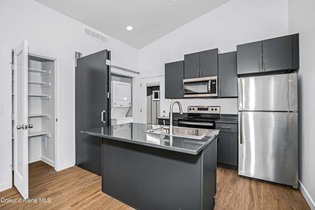 1608 Cedar ST, Sandpoint, ID 83864