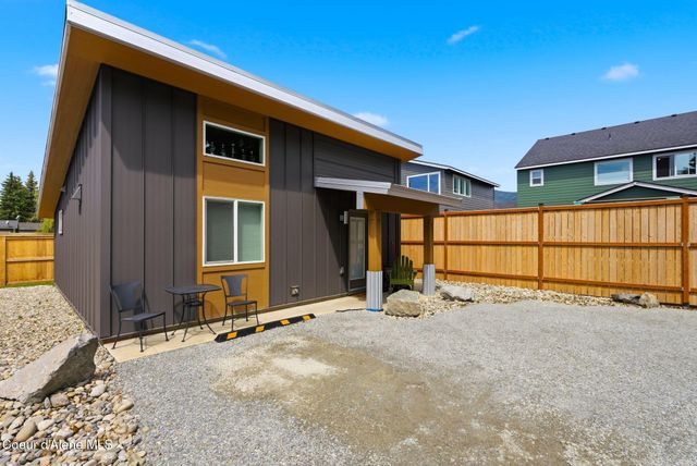 1608 Cedar ST, Sandpoint, ID 83864