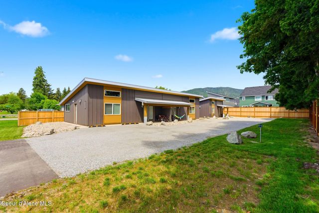 1608 Cedar ST, Sandpoint, ID 83864