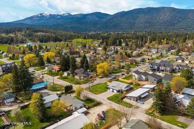 1608 Cedar ST, Sandpoint, ID 83864