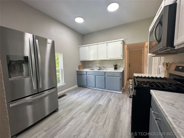 506 N 1st, Mcalester, OK 74501