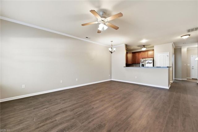 545 Settlement LN, Newport News, VA 23608