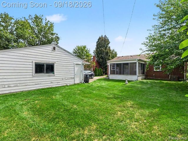 29010 Grandon Street, Livonia, MI 48150