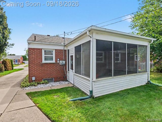 29010 Grandon Street, Livonia, MI 48150