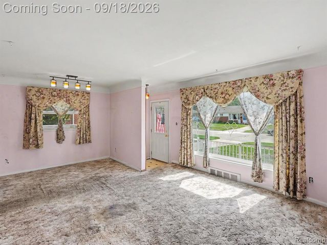 29010 Grandon Street, Livonia, MI 48150