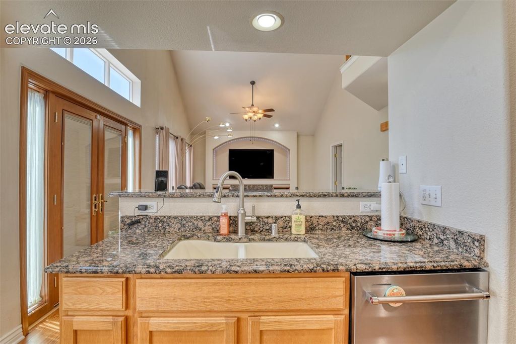 6019 Mapleton Drive, Colorado Springs, CO 80918 — photo 5