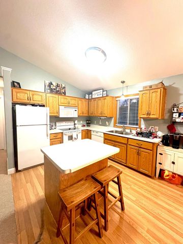 1170 Coakley Street, Paynesville, MN 56362