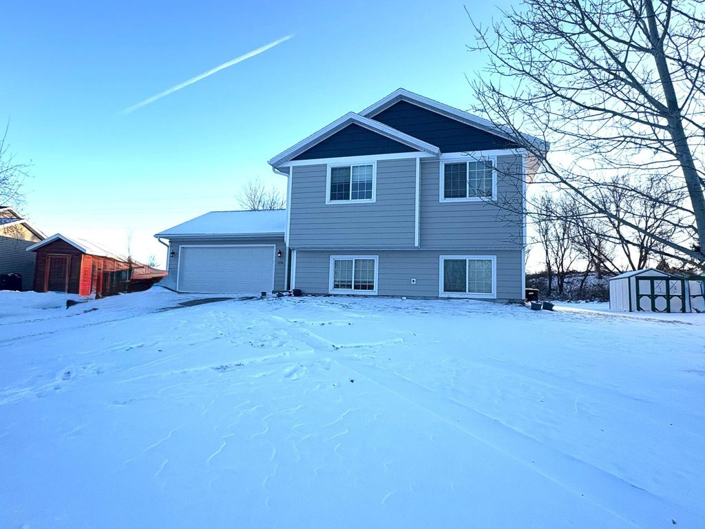 1170 Coakley Street, Paynesville, MN 56362