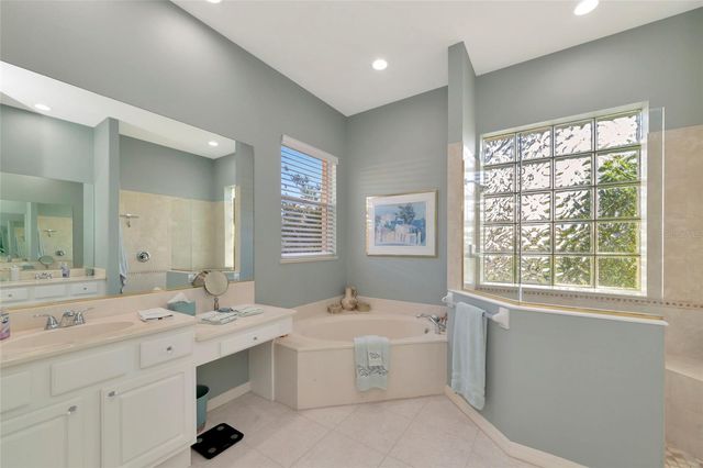 4956 BRIDGEHAMPTON BOULEVARD, Sarasota, FL 34238