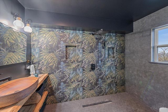 1627 Jonathan Avenue, Cincinnati, OH 45207