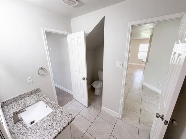 7327 Fox Hall Lane, Humble, TX 77338