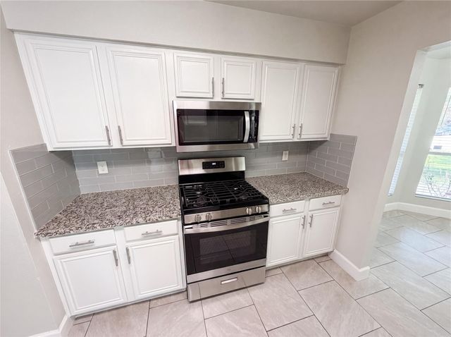 7327 Fox Hall Lane, Humble, TX 77338