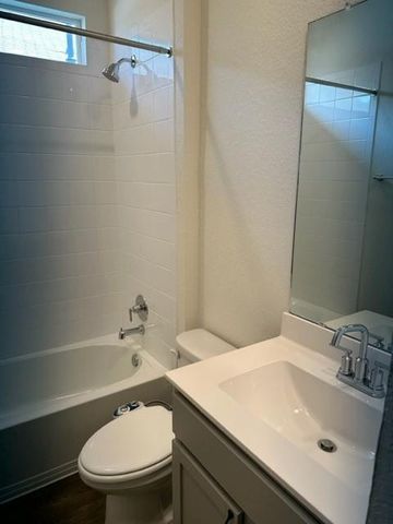 326 Big Sandy Creek DR, Hutto, TX 78634