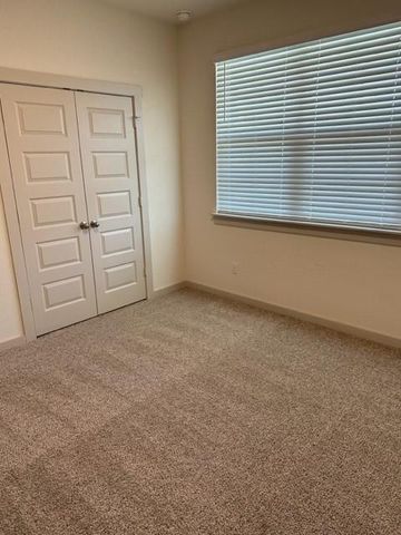 326 Big Sandy Creek DR, Hutto, TX 78634