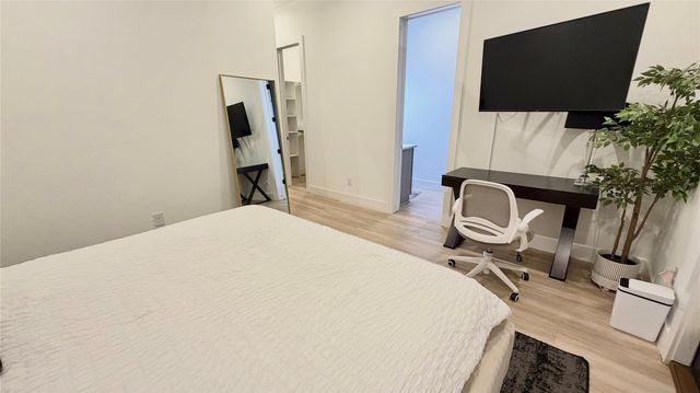 3549 Amos Street B, Houston, TX 77021