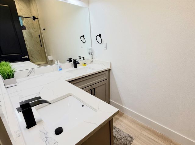 3549 Amos Street B, Houston, TX 77021