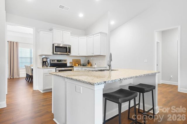 11812 Glenwood Drive, Locust, NC 28107