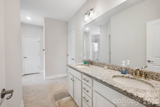 11812 Glenwood Drive, Locust, NC 28107