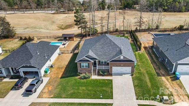 11812 Glenwood Drive, Locust, NC 28107