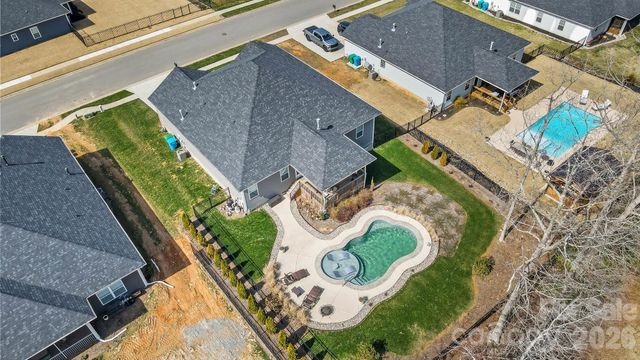 11812 Glenwood Drive, Locust, NC 28107