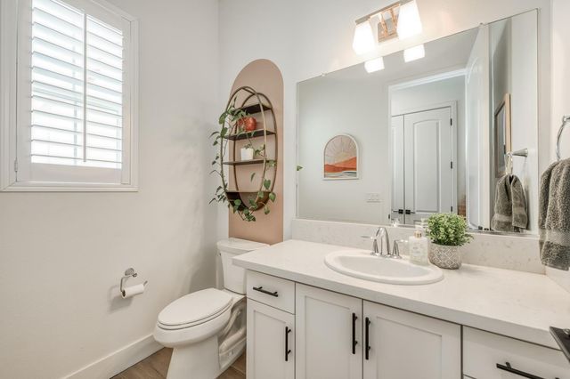 948 Beaver Pond, Madera, CA 93636