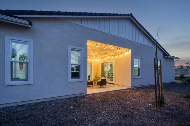 948 Beaver Pond, Madera, CA 93636