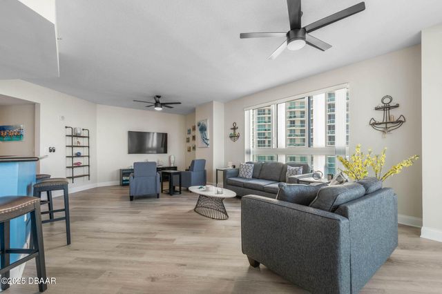 231 Riverside Dr Unit 902, Holly Hill, FL 32117