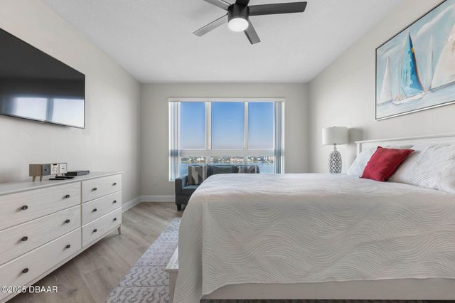 231 Riverside Dr Unit 902, Holly Hill, FL 32117