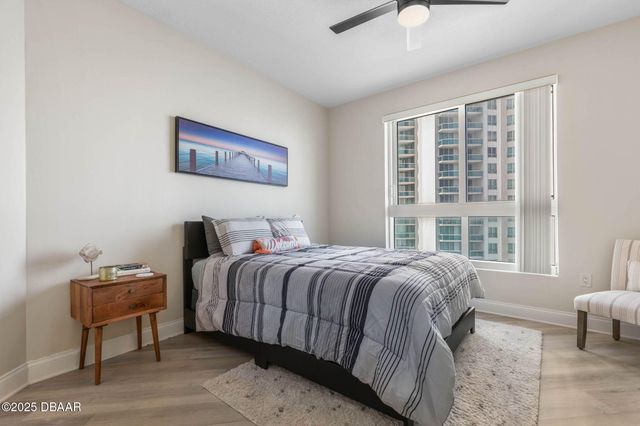 231 Riverside Dr Unit 902, Holly Hill, FL 32117