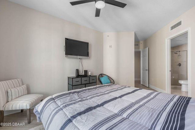 231 Riverside Dr Unit 902, Holly Hill, FL 32117