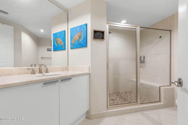 231 Riverside Dr Unit 902, Holly Hill, FL 32117