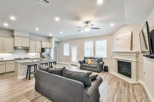 22095 Volante Drive, Spring, TX 77386