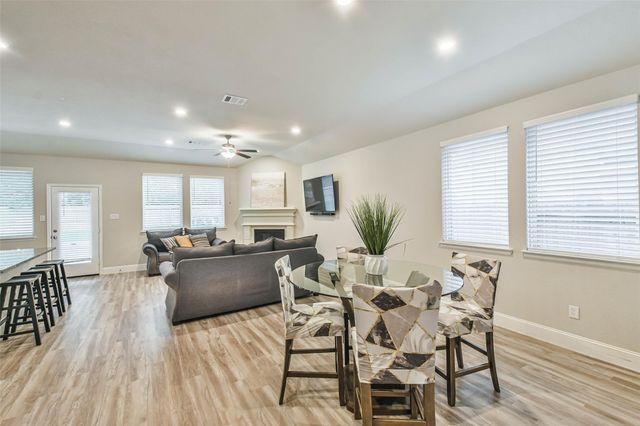 22095 Volante Drive, Spring, TX 77386