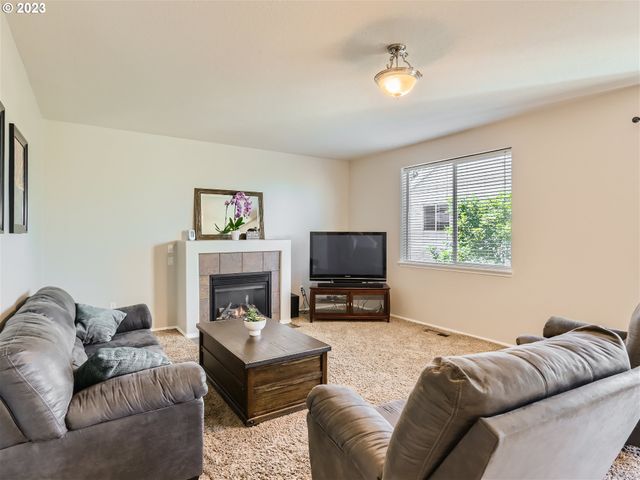 14094 Sw VIEWPOINT Ct, Portland, OR 97224