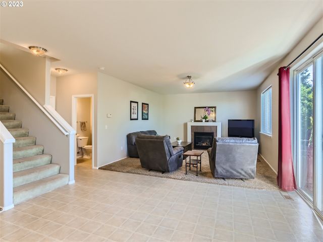 14094 Sw VIEWPOINT Ct, Portland, OR 97224