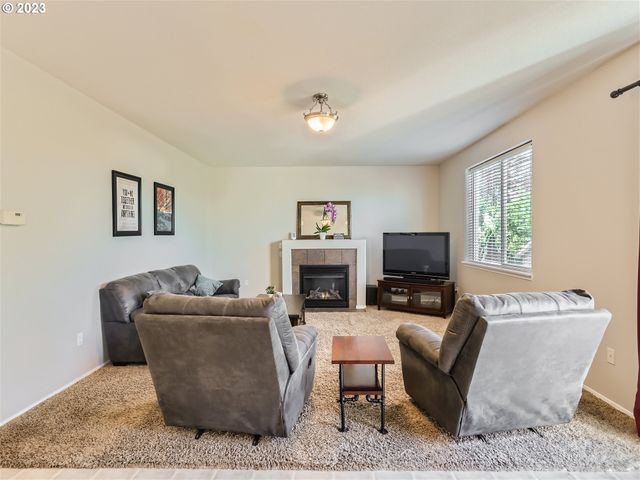 14094 Sw VIEWPOINT Ct, Portland, OR 97224