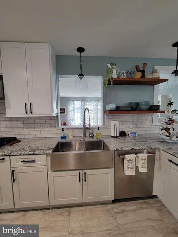 119 SAYBROOKE DR, Lititz, PA 17543