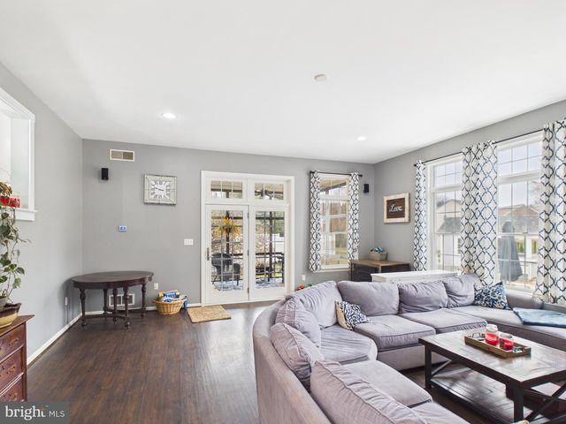 119 SAYBROOKE DR, Lititz, PA 17543