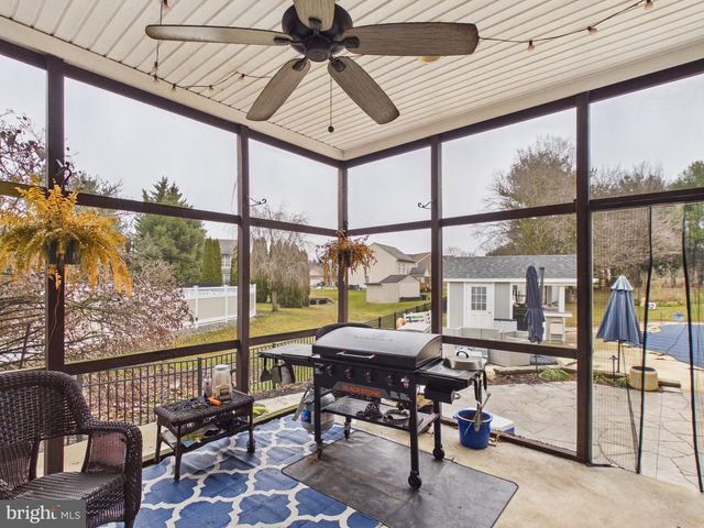 119 SAYBROOKE DR, Lititz, PA 17543