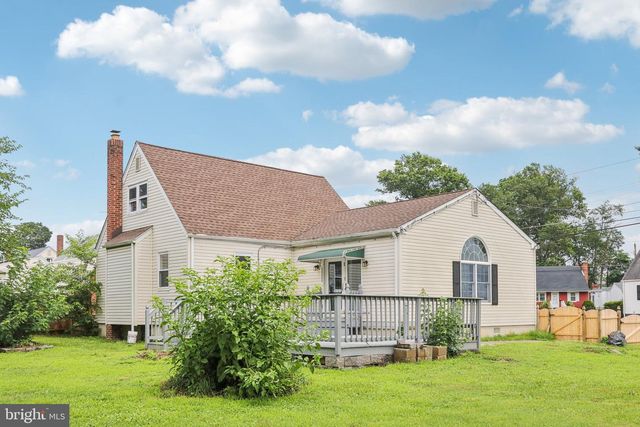 16 PARK DR, Bellmawr, NJ 08031