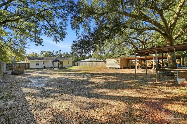 6444 Walnut St, Milton, FL 32570