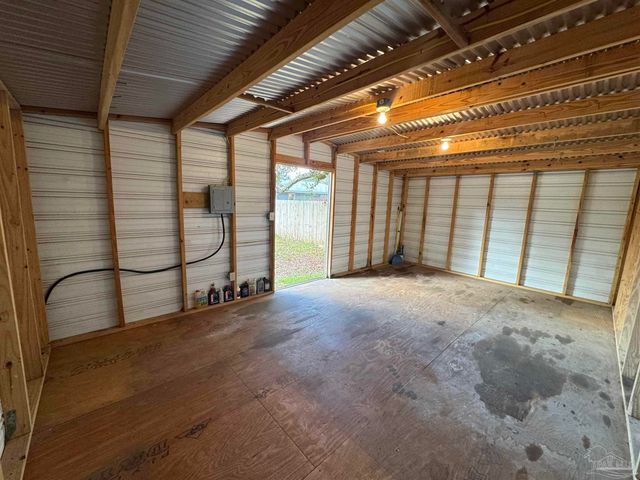 6444 Walnut St, Milton, FL 32570