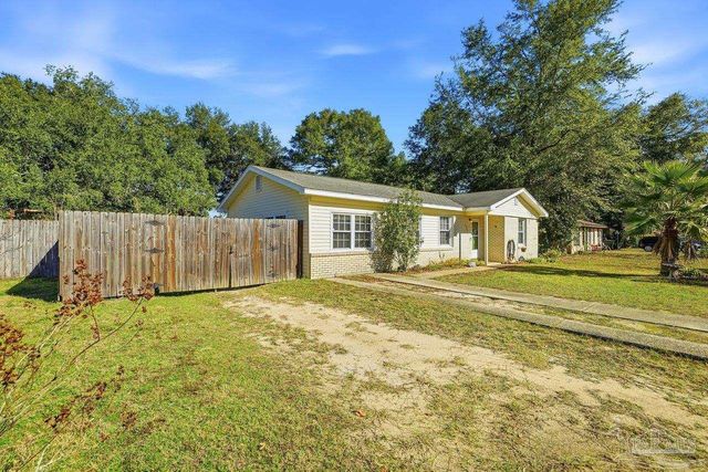 6444 Walnut St, Milton, FL 32570