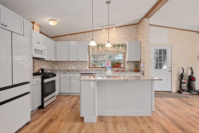 709 S Main Street, Franklin, NH 03235